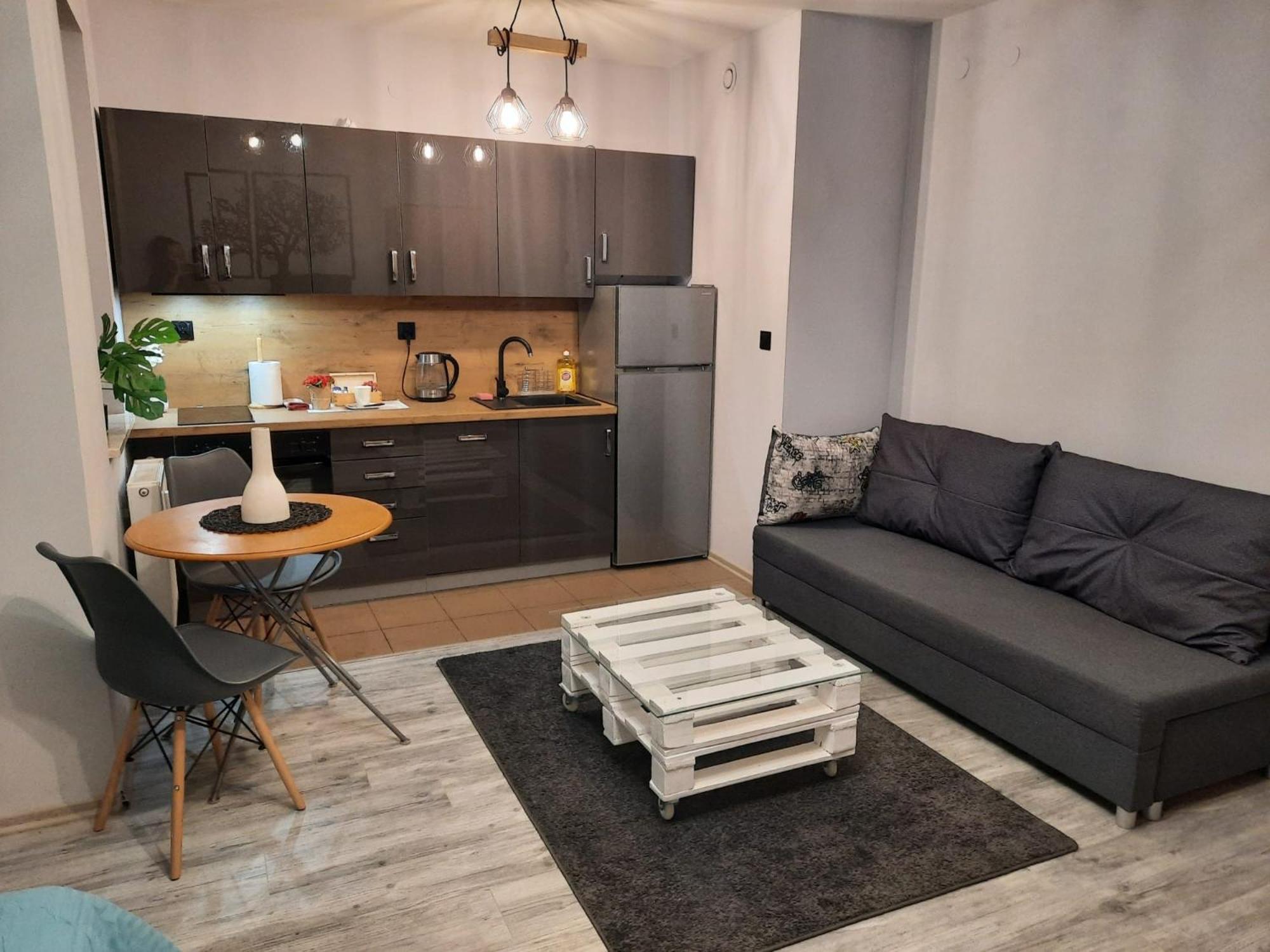 Apartamenty Trzy Wieze Varşovia Exterior foto